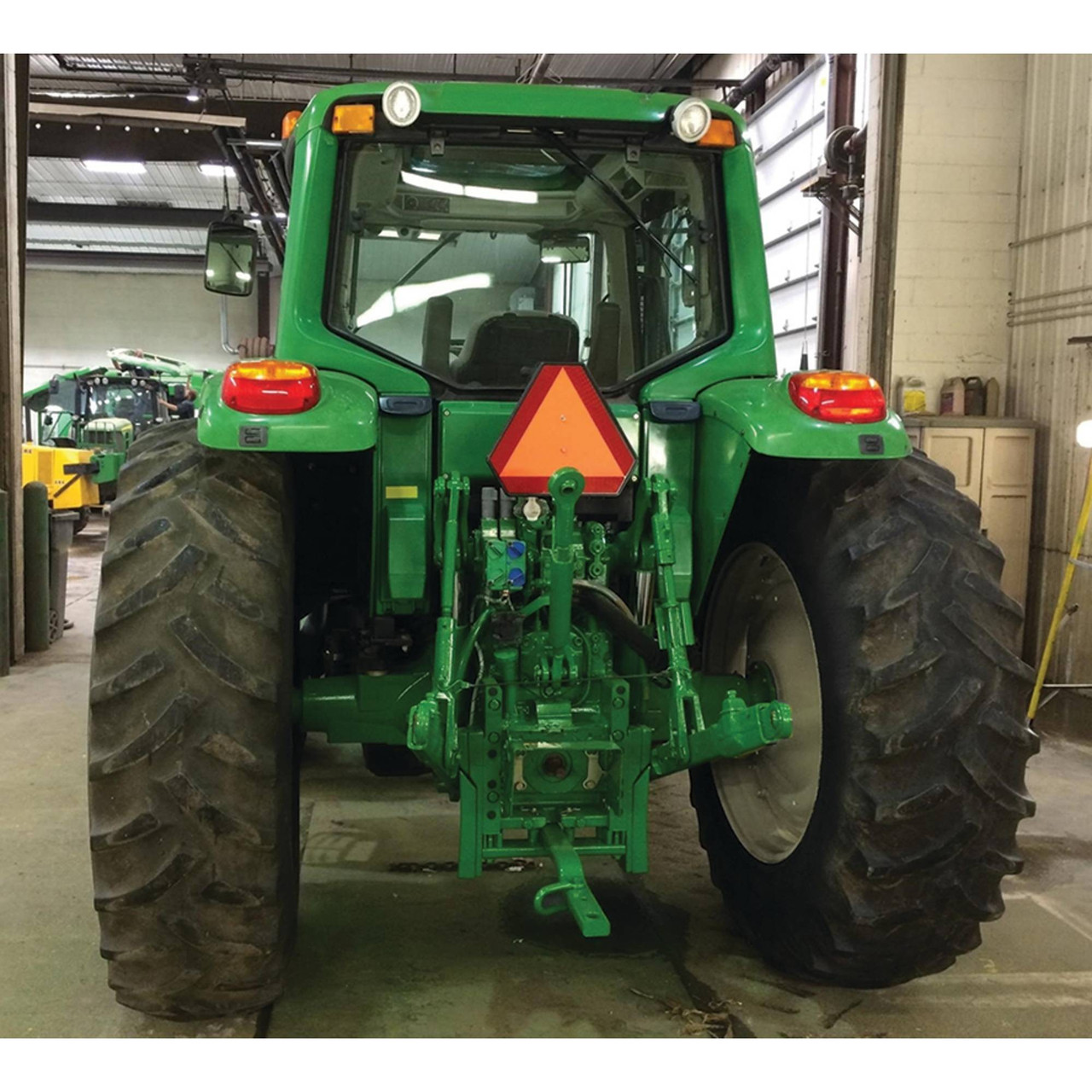 40 Single Row Tiger Lights LED Light Bar for John Deere 5200, 5210, 5300 Off-Road Light 40 Single Row Tiger Lights LED Light Bar for John Deere 5200, 5210, 5300 Off-Road Light